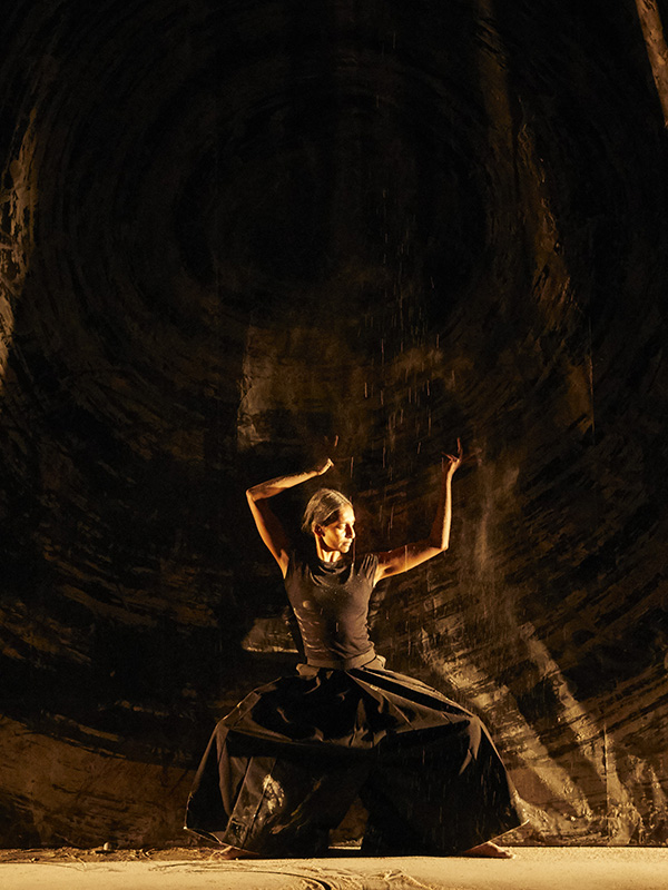 aSH, A piece by Aurélien Bory for Shantala Shivalingappa